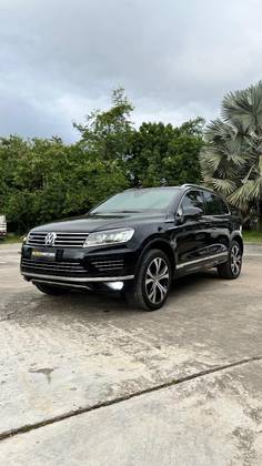 VOLKSWAGEN TOUAREG 4.2 R LINE V8 32V GASOLINA 4P TIPTRONIC
